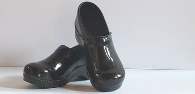 koi nursing shoes for womens